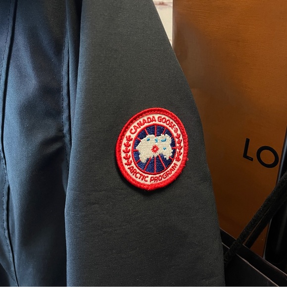 Canada Goose Rossclair Parka - Picture 4 of 13